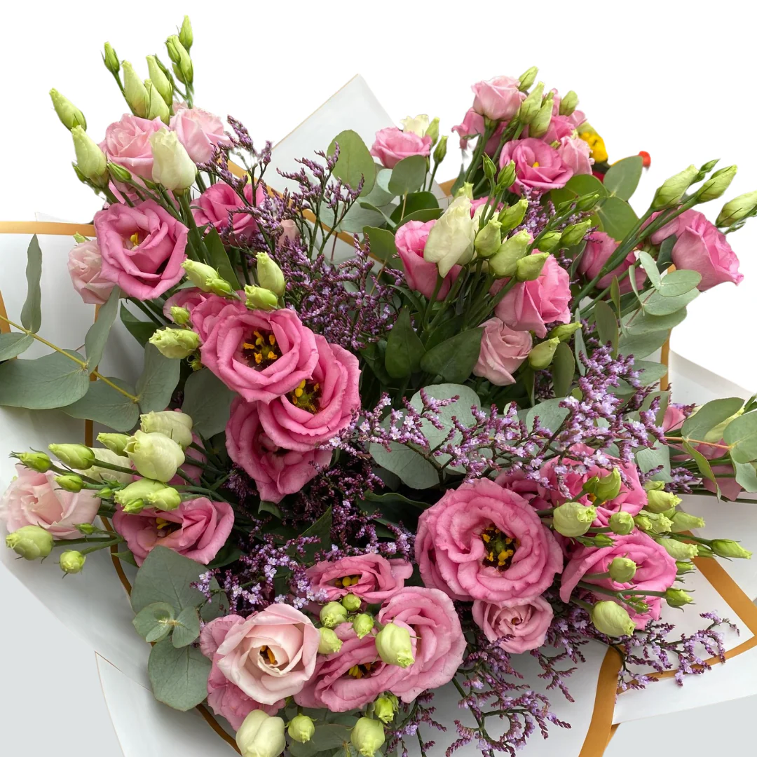 Accompanying Bouquet - Roses (light shades)