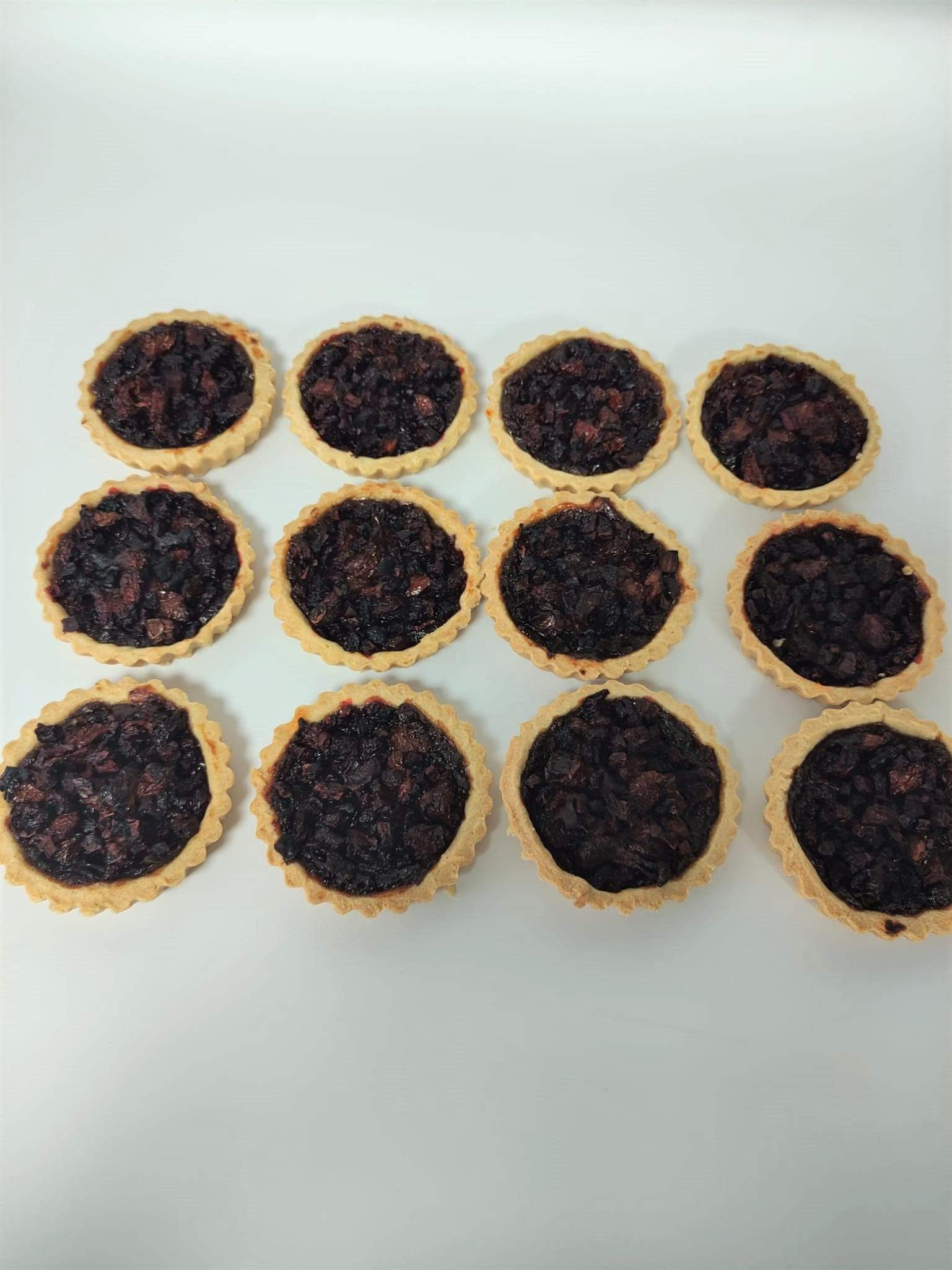 Beetroot and Caramelised Onion Tarts (Vegan) - Image 3