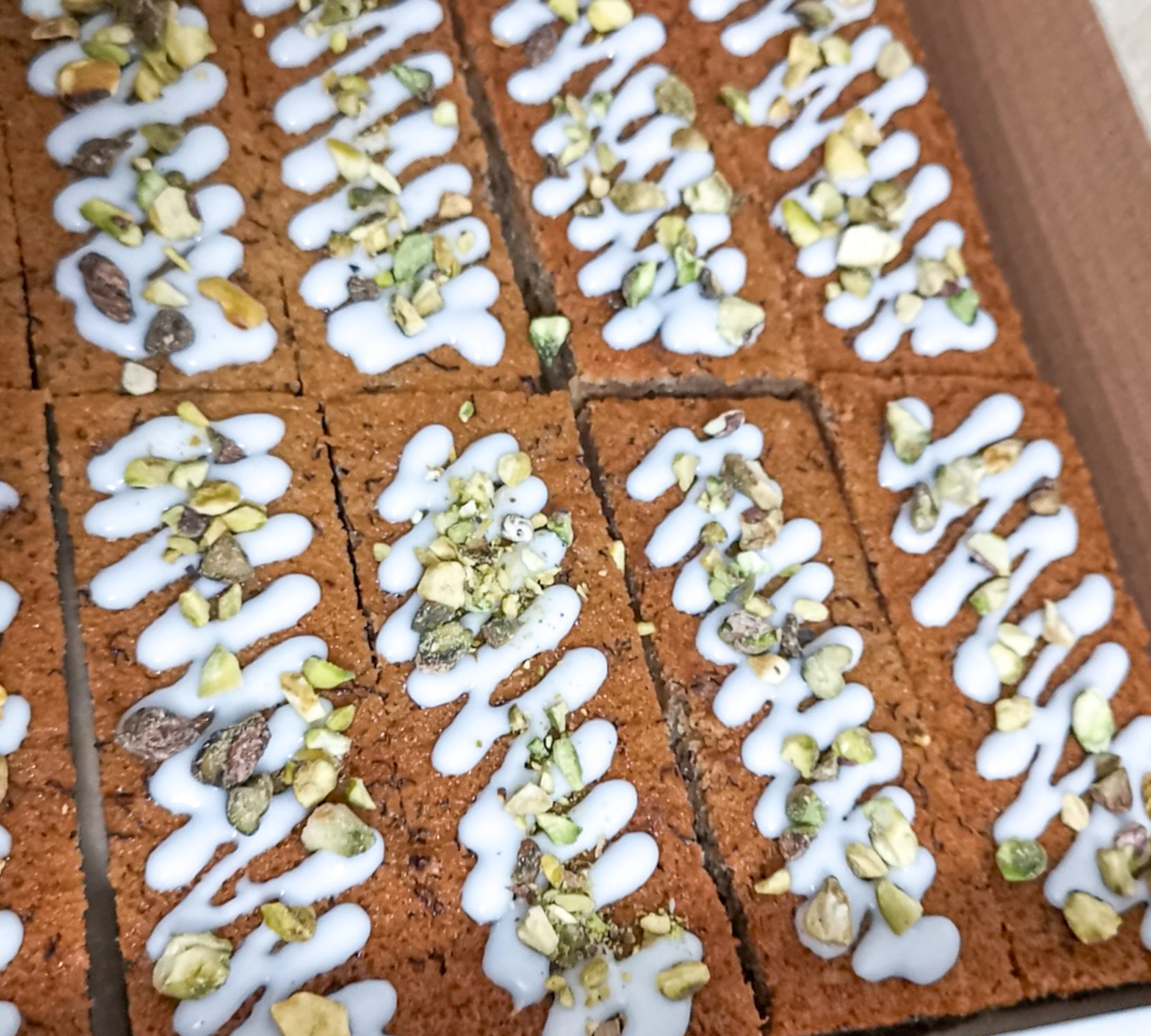 Vegan Pistachio Blondie